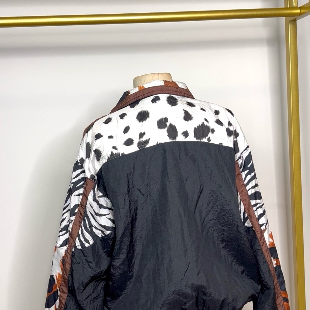 Stylish Women's Patchwork Jacket - image 3